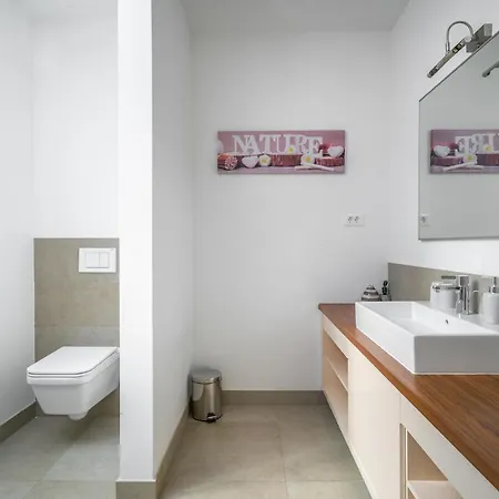 Acadia D スラティネ