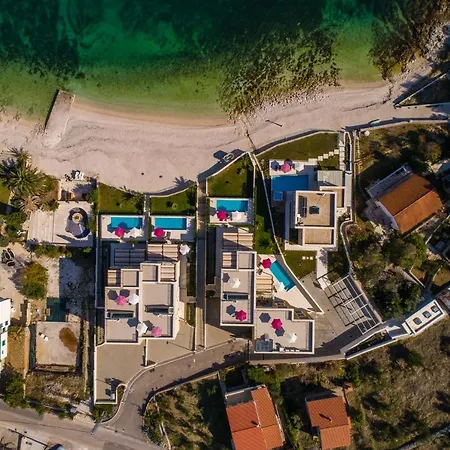 Acadia D Villa Slatine